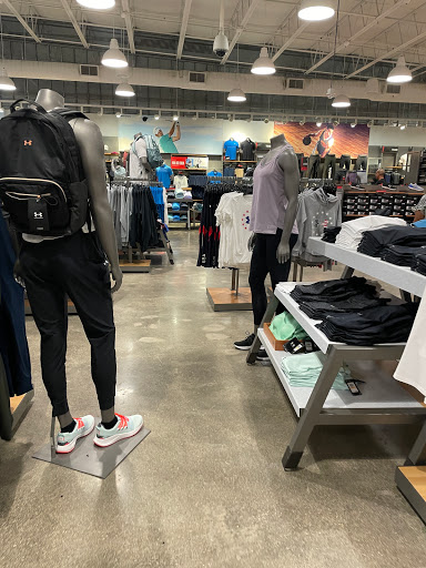 Clothing Store «Under Armour Factory House», reviews and photos, 12801 W Sunrise Blvd #429, Sunrise, FL 33323, USA