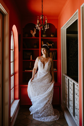 Bridal Shop «Blush Bridal Lounge», reviews and photos, 1815 W 35th St, Austin, TX 78703, USA