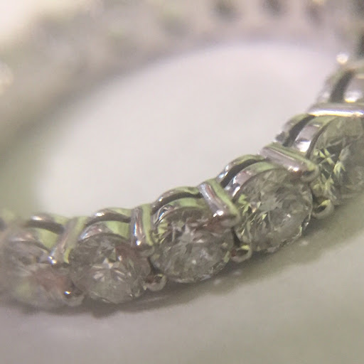 Pawn Shop «Fast Cash and Pawn Carpentersville», reviews and photos, 2329 Randall Rd, Carpentersville, IL 60110, USA