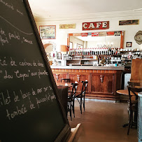 Atmosphère du Restaurant français Les Aubergistes à Marsanne - n°20