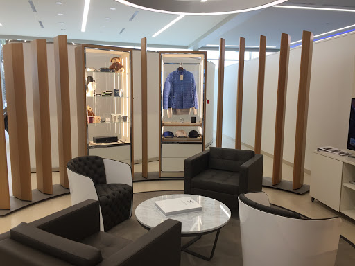 Car Dealer «Bentley Scottsdale», reviews and photos, 7171 E Chauncey Ln, Phoenix, AZ 85054, USA