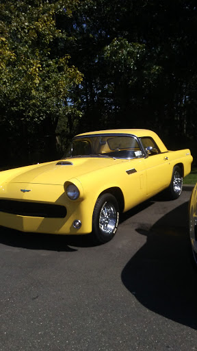 Car Wash «Hampton Auto Wash», reviews and photos, 296 W Montauk Hwy, Hampton Bays, NY 11946, USA