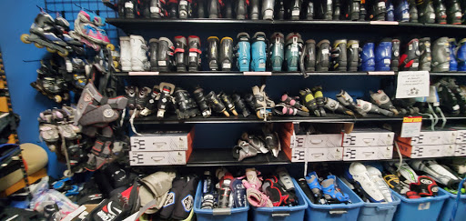 Sporting Goods Store «Play It Again Sports», reviews and photos, 685 Queen St, Southington, CT 06489, USA