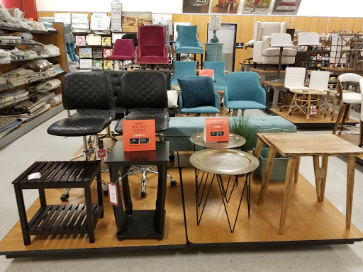 Department Store «T.J. Maxx», reviews and photos, 321 Collins Rd NE, Cedar Rapids, IA 52404, USA