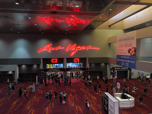 Beauty Supply Store «Minkys - Eyelash Extensions Training, Products & Supplies», reviews and photos, 571 W Center St, Pleasant Grove, UT 84062, USA