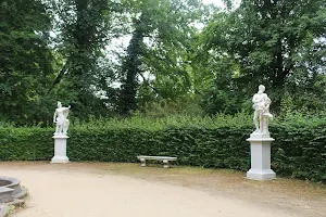 Musenrondell im Park Sanssouci image