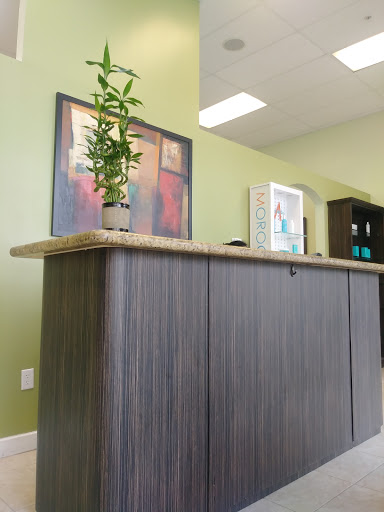 Hair Salon «Glamoure Salon & Spa», reviews and photos, 16010 NW 57th Ave #102, Miami Lakes, FL 33014, USA