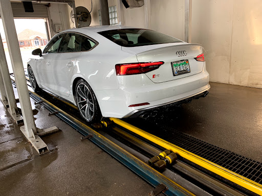 Car Wash «Rainbow Auto Wash», reviews and photos, 21777 Allen Rd, Woodhaven, MI 48183, USA