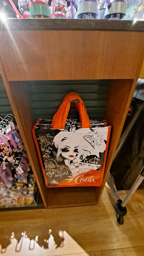 Toy Store «Disney Store», reviews and photos, 350 W Hillcrest Dr, Thousand Oaks, CA 91360, USA