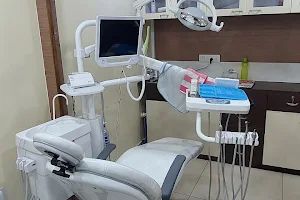 Karan dental Clinic Unit II image