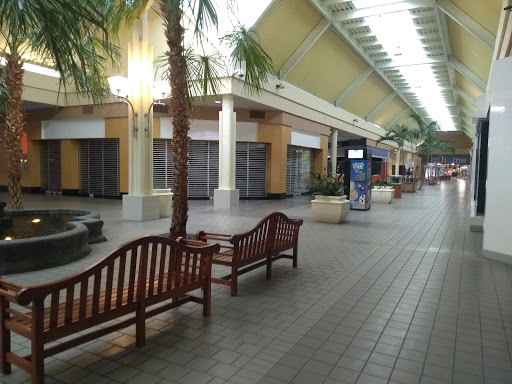 Shopping Mall «North Shore Square Mall», reviews and photos, 150 Northshore Blvd, Slidell, LA 70460, USA