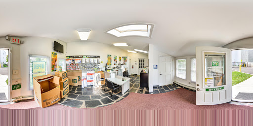 Self-Storage Facility «Metro Self Storage», reviews and photos, 100 Upper Silver Lake Rd, Newtown, PA 18940, USA