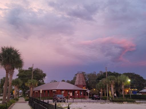 Tattoo Shop «Mr. Williams Tattoo Co.», reviews and photos, 216 E Main St, Tavares, FL 32778, USA