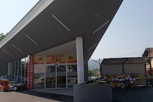 Supermarket "OKI" image
