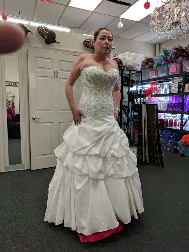 Bridal Shop «Bride To Be Consignment», reviews and photos, 8925 Penn Ave S, Bloomington, MN 55431, USA