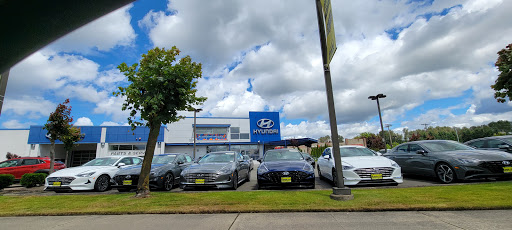 Hyundai Dealer «Korum Hyundai», reviews and photos, 111 River Rd, Puyallup, WA 98371, USA