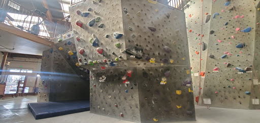 Rock Climbing Gym «Pacific Edge Climbing Gym», reviews and photos, 104 Bronson St #12, Santa Cruz, CA 95062, USA