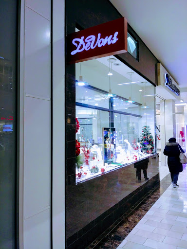 Jewelry Store «DeVons Jewelers», reviews and photos, 1151 Galleria Blvd, Roseville, CA 95678, USA
