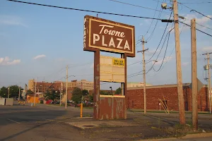 Towne Plaza Shopping Center image