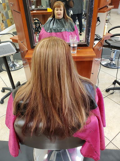 Desert Rose Salon image