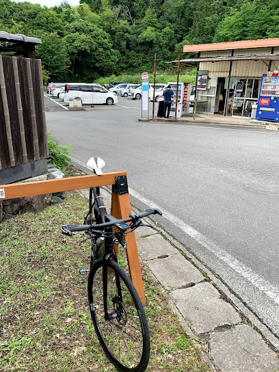 浄瑠璃寺前自転車ラック