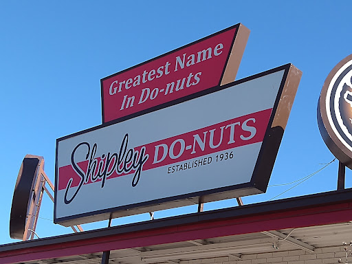 Donut Shop «Shipley Do-Nuts», reviews and photos, 501 E Abram St, Arlington, TX 76010, USA