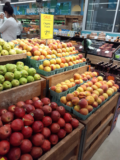 Grocery Store «Whole Foods Market», reviews and photos, 12150 Biscayne Blvd, North Miami, FL 33181, USA