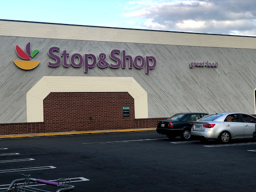 Grocery Store «Stop & Shop», reviews and photos, 333 W River St, Providence, RI 02904, USA