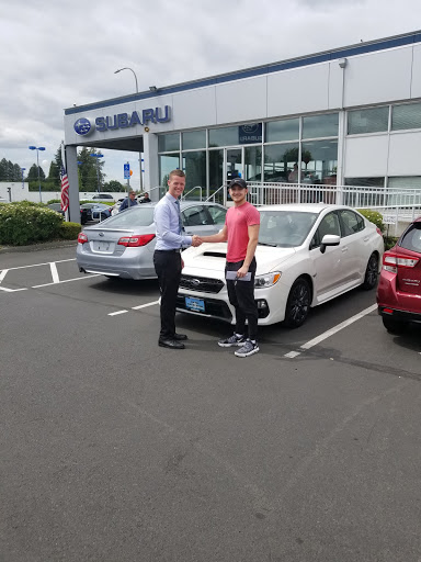 Car Dealer «Gresham Subaru», reviews and photos, 1925 E Powell Blvd, Gresham, OR 97080, USA