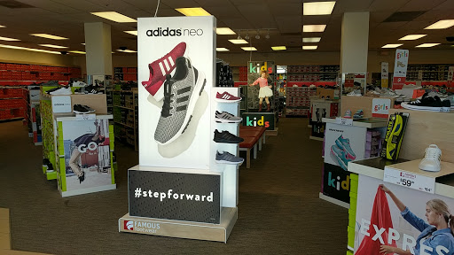 Shoe Store «Famous Footwear», reviews and photos, 10500 Ulmerton Rd, Largo, FL 33771, USA