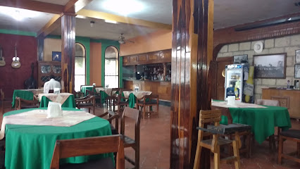 Restaurante Villa de Amoles - 38300, 15 de Mayo 402, Centro, 38300 Cortazar, Gto., Mexico