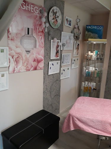 Kenéz Enikő Beauty (Kozmetika luxus minőségben, Díjnyertes Vagheggi Kozmetikus)