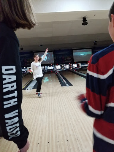 Bowling Alley «King Pin Bowling», reviews and photos, 6622 E Black Horse Pike, Egg Harbor Township, NJ 08234, USA