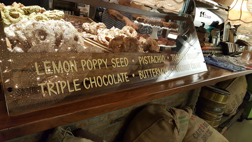 Donut Shop «Doughnut Vault», reviews and photos, 111 N Canal St, Chicago, IL 60606, USA