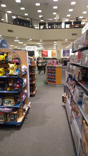 Book Store «Barnes & Noble», reviews and photos, 5959 Triangle Town Blvd, Raleigh, NC 27616, USA