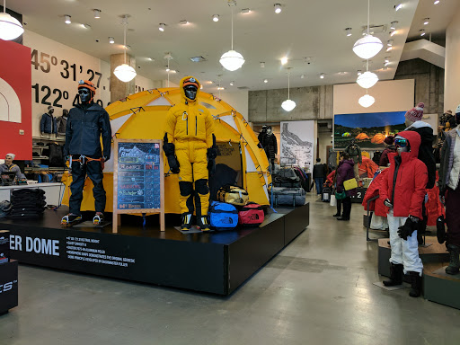 Clothing Store «The North Face», reviews and photos, 1202 NW Davis St, Portland, OR 97209, USA