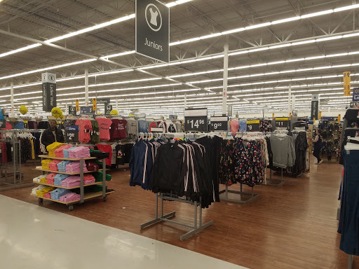 Department Store «Walmart Supercenter», reviews and photos, 401 E Capitol Dr, Milwaukee, WI 53212, USA