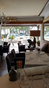 Atmosphère du Restaurant français La Gruppi à Sainte-Maxime - n°20