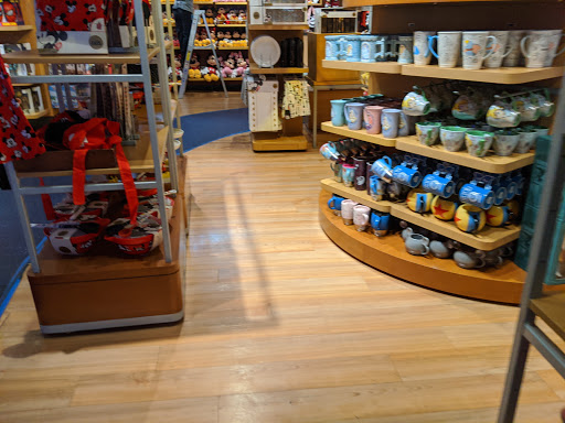 Toy Store «Disney Store», reviews and photos, 1540 Broadway, New York, NY 10036, USA
