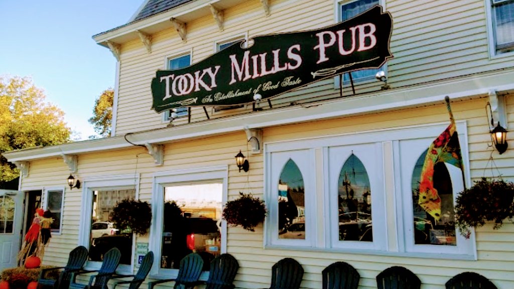 Tooky Mills Pub 03244