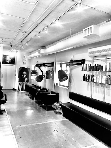 Hair Salon «Kenneth Wildes Hair Salon», reviews and photos, 9 Beacon Pl, Newton, MA 02459, USA