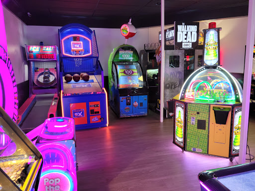 Pizza Restaurant «Round Table Pizza», reviews and photos, 15730 1st Avenue South, Burien, WA 98148, USA