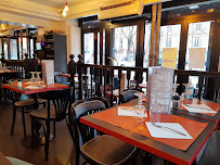 Atmosphère du Restaurant Brasserie Le Moncey à Paris - n°2