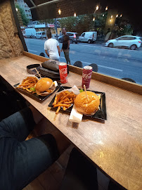 Plats et boissons du Restaurant de hamburgers Burgers & Bagels Lafayette à Lyon - n°20