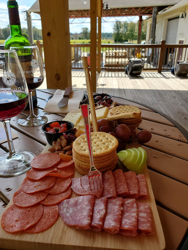 Winery «White Horse Winery», reviews and photos, 106 Hall St, Hammonton, NJ 08037, USA