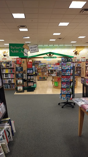 Book Store «Barnes & Noble», reviews and photos, 3100 Main St #1400, Maumee, OH 43537, USA
