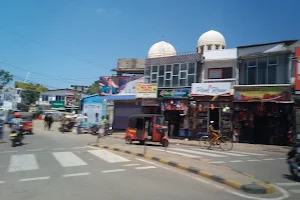 Puttalam Shopping Complex image