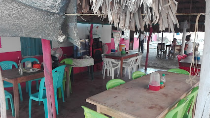 Restaurante El Jardín - Tucuringa, Zona Bananera, Magdalena, Colombia