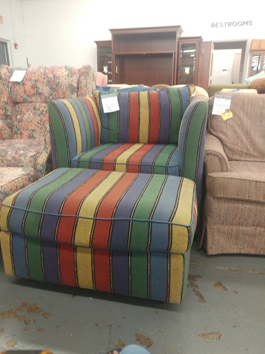 Used Furniture Store «Jubilee Furniture», reviews and photos, 730 North Ave, Carol Stream, IL 60188, USA
