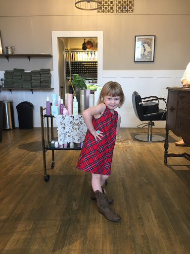 Hair Salon «Ginger Salon Southeast», reviews and photos, Ginger Salon Southeast, 6313 SE Holgate Blvd, Portland, OR 97206, USA